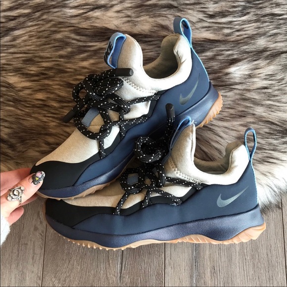 NWT Nike city loop - Picture 4 of 7